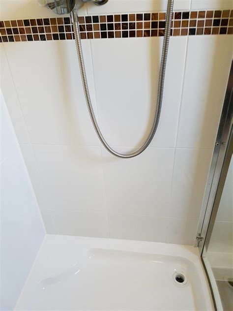 dealing  mould  ceramic shower cubicle stone cleaning  polishing tips  ceramic floors