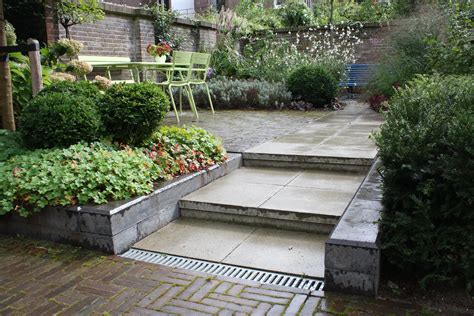 stadstuin  kleine tuin inrichten tips voor kleine tuinen tuin pinterest dream garden