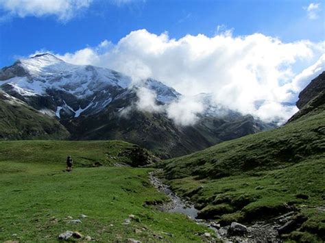 hiking  gr    trails talk hiking  gr spanish pyrenees