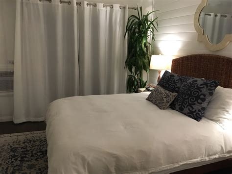 airbnb bedroom