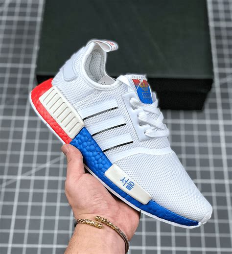 adidas nmd  seoul   shipping sneaker steal