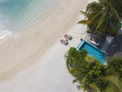 hotel sejour centara grand island resort spa maldives  maldives