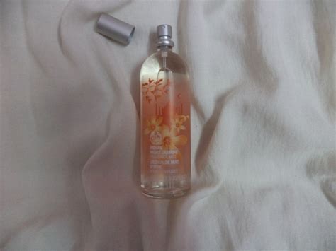 body shop indian night jasmine fragrance mist review
