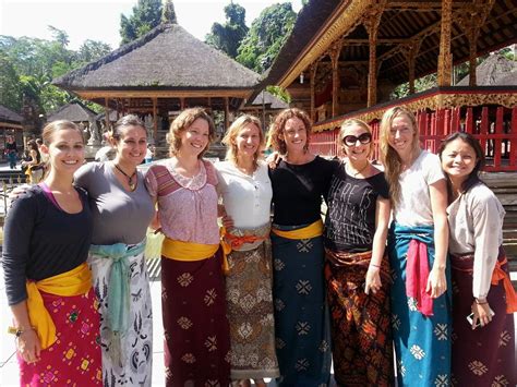womens travel groups  india   join women travel groups female travel girls trip