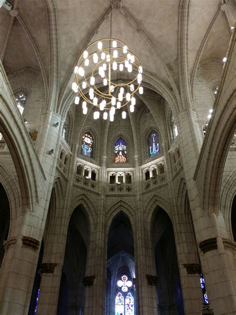 catedral de santa maria la joya de la arquitectura gotica del pais vasco