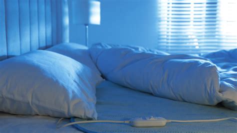 hoe veilig  slapen onder een elektrische deken max vandaag