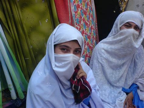 A Beautiful Hijab Look Of Swat Girls Pakistan White Hijab In Swat