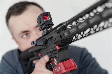 aimpoint acro   novyy kompaktnyy kollimator mir uvlecheniy okhotaoruzhie