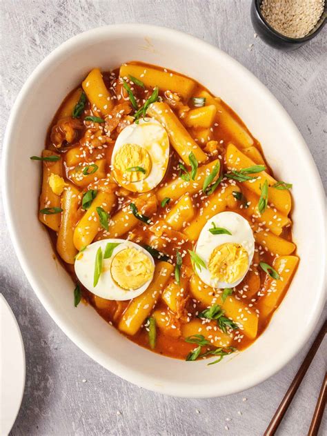 korean spicy rice cakes tteokbokki recipe  chyuens