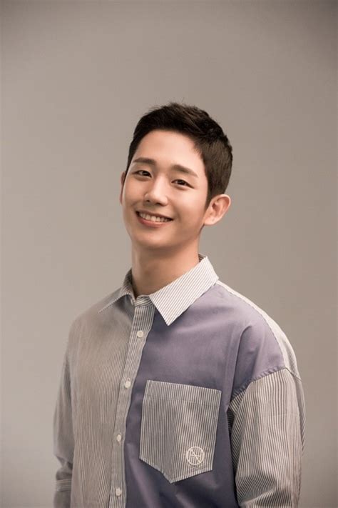 Jung Hae In And Han Ji Min Are Set To Have Spring Night