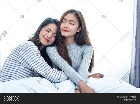 Asian Lesbian Lovers Porn Sex Photos