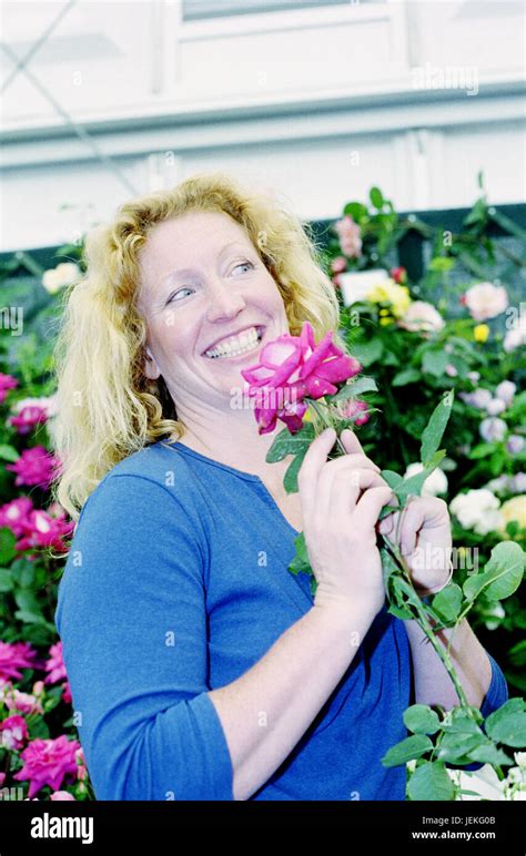 tv gardener charlie dimmock unveils a rose named after her the dimmock