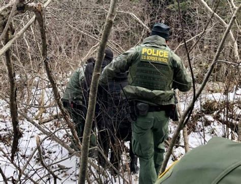 border patrol arrests fugitive sex offender returns