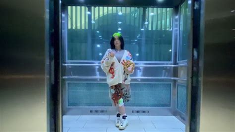 billie eilish enjoys an empty mall in her therefore i am video