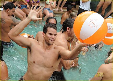 Kris Humphries Bachelor Bash At Tao Beach Photo 2563740 Kris