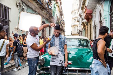 How Reggaetón Exploded All Over Cuba Without The Internet Wired