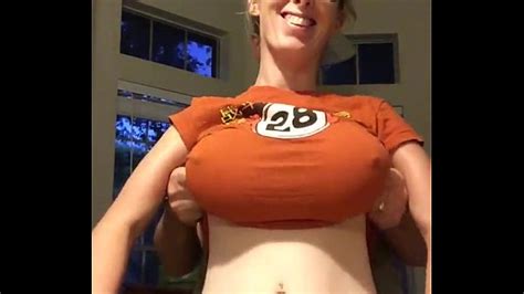 nerd with big tits orange shirt xvideos
