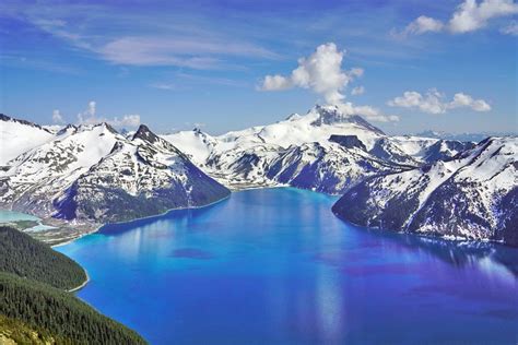 top rated lakes  british columbia planetware