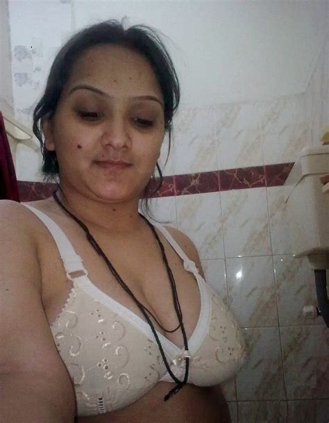 pakistani bhabhi bra mega porn pics