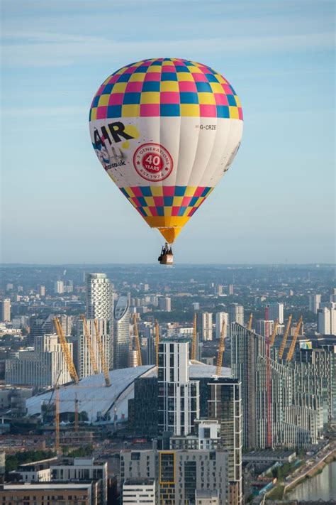 In Pictures Up Up And Away Hot Air Balloons Dominate London Skyline