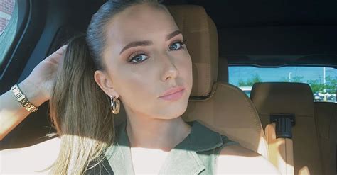 Eminem S Daughter Hailie Mathers Leaked Modeling Pics Are Breaking The