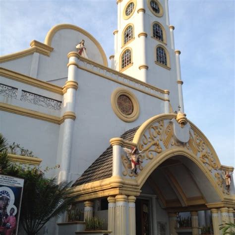 national shrine   divine mercy church  marilao