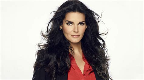 Angie Harmon Law And Order Cast Hairstyle Galleries For