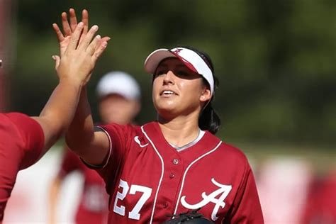 sec softball weekend in review florida now ranked no 1 alexis osorio of alabama dominates as