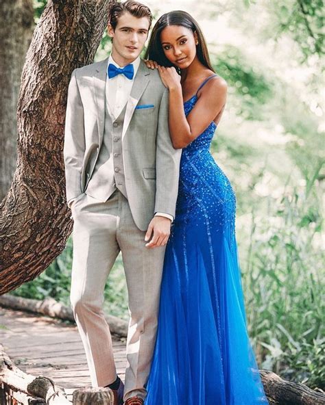 Pin By Marcie Estes On Prom Picture Poses Prom Picture Poses Prom