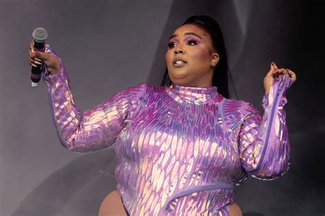 lizzo opens    quitting   truth hurts release
