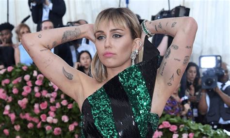 miley cyrus discloses secret about her sexuality she hid