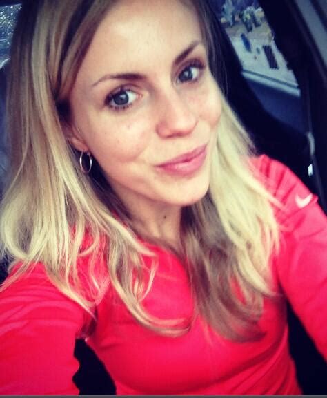 Shelley Cooper On Twitter Selfie On The Way To The Gym