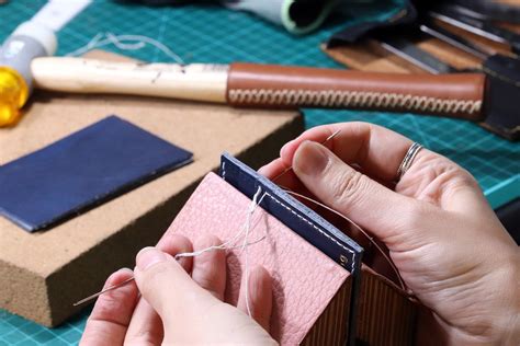 leatherworking    start leather crafting  crucible