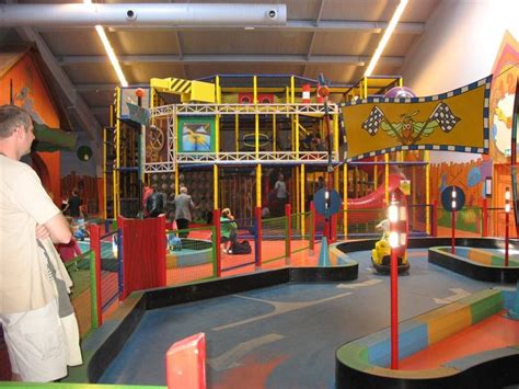 indoor spielplatz kids factory center parcs park eifel gunderath