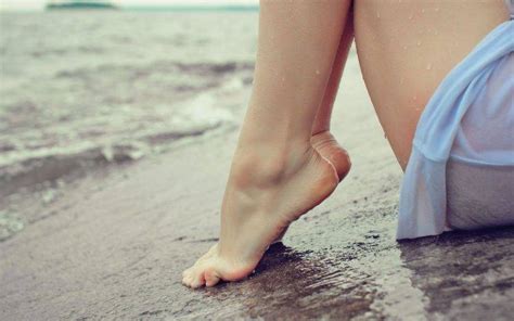 women feet water barefoot toes beach wet wallpapers