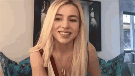 Hoeveryday Ava Max  Hoeveryday Ava Max Discover And Share S