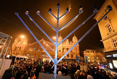 hanukkah     jewish festival  lights