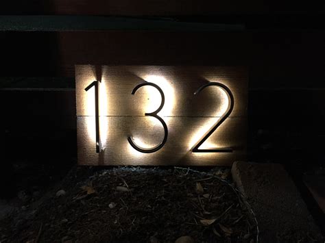 lighted  house numbers   modernwhite lightin mm