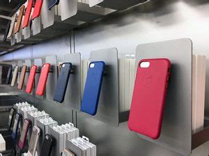 apple backstocked tray  smartphone cases fixtures close
