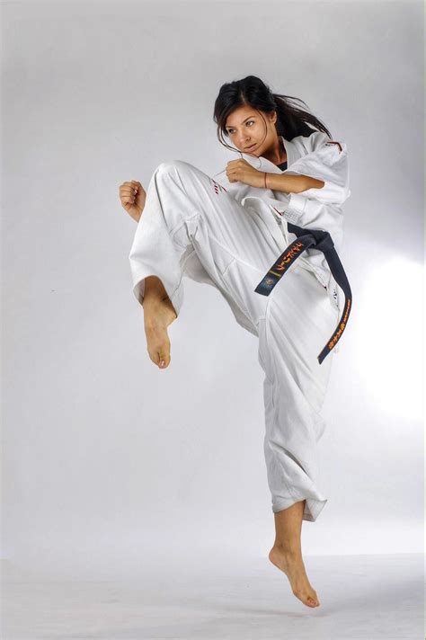taekwando in 2019 martial arts martial arts women kyokushin karate