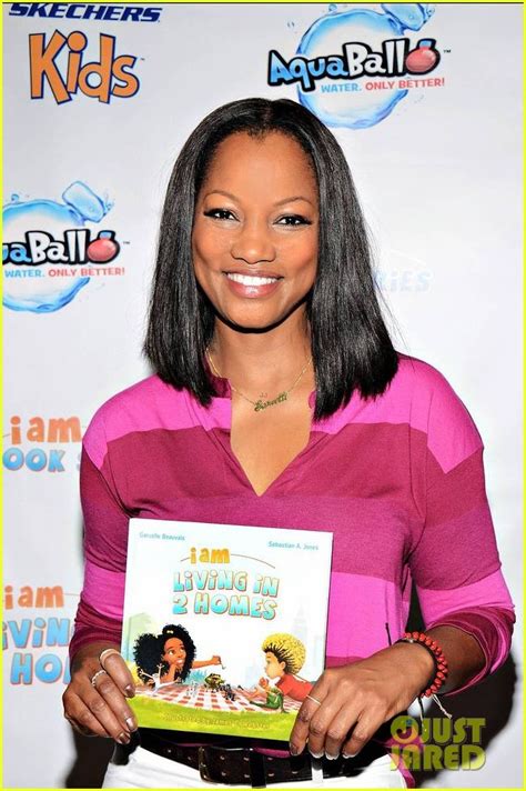 halle berry and jamie foxx support garcelle beauvais book