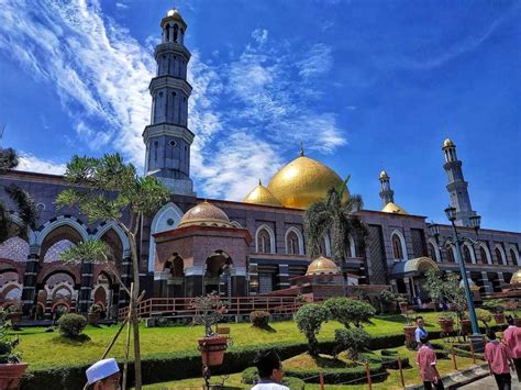 11 most beautiful mosques you must visit on your next trip to indonesia