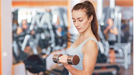 benefits of lifting weights for women ph