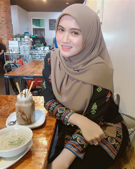 malay beautiful hijaber asyiqin khairi cute pemuja wanita modern