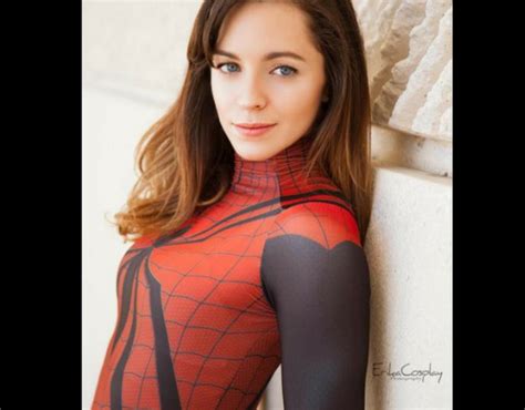 sexy chica se viste de spider man y explota instagram kebuena