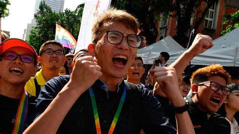 taiwan becomes first asian nation to legalise same sex