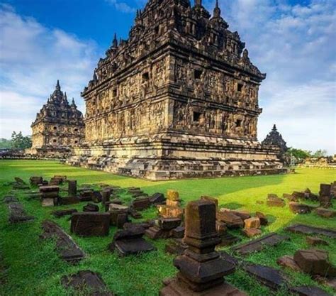 7 Sejarah Candi Yang Ada Di Indonesia Tak Terlihat