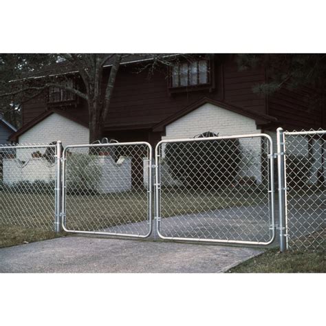 4 ft h x 10 ft w vinyl coated steel chain link fence gate in the chain