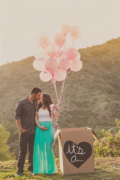 gender reveal announcement by yuna leonard maternity photography 100 layer cakelet