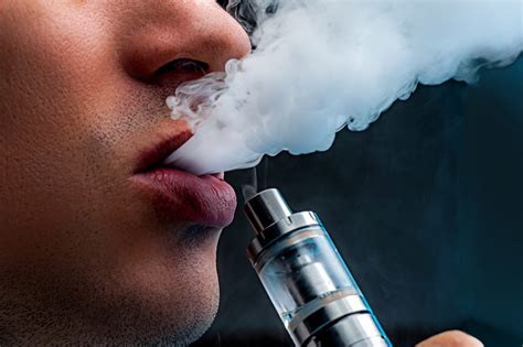 vaping  lung cancer risk beaumont emergency hospital